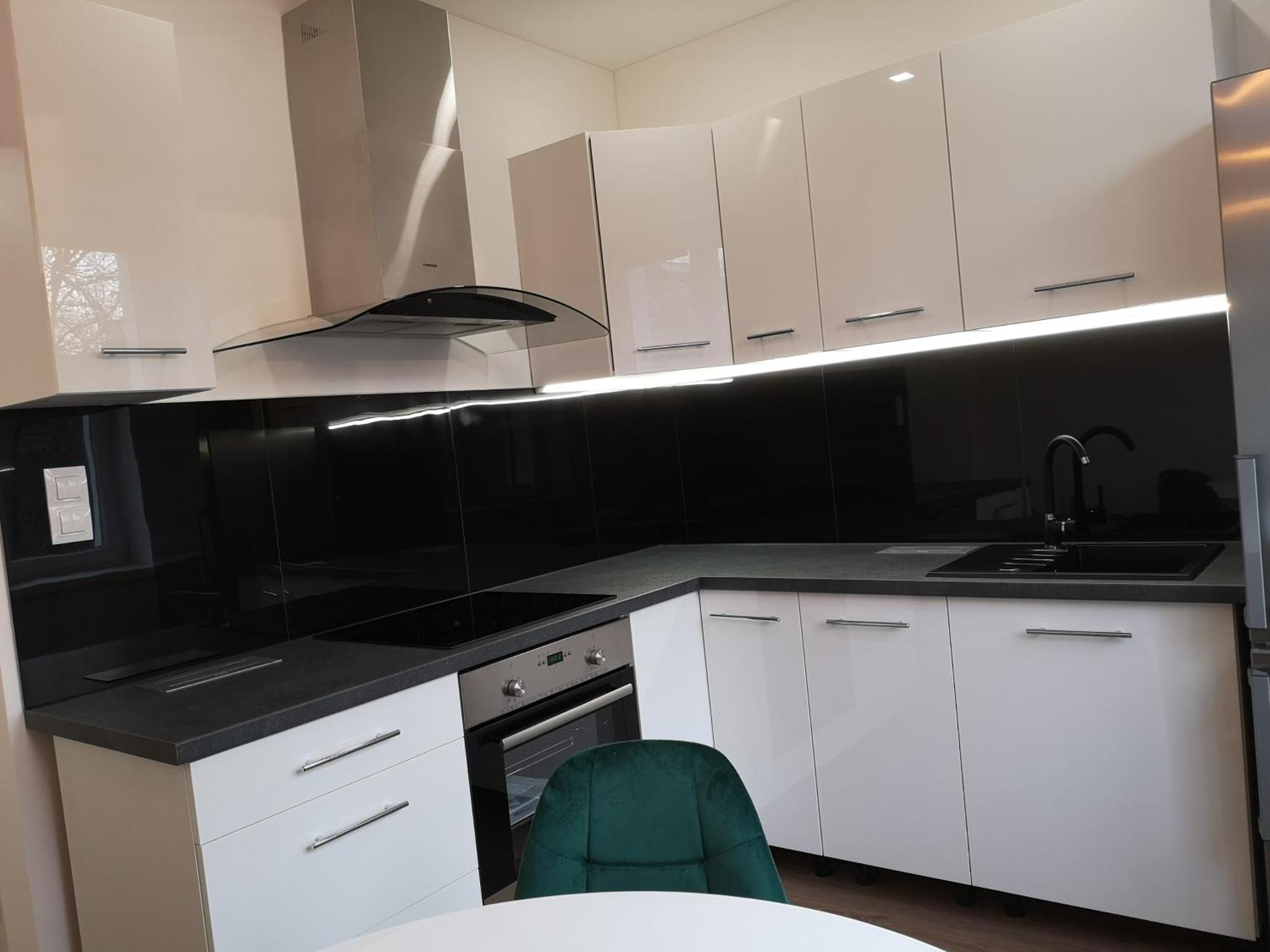 Slnecny Apartman Blizko Centra Apartment Kosice Ngoại thất bức ảnh